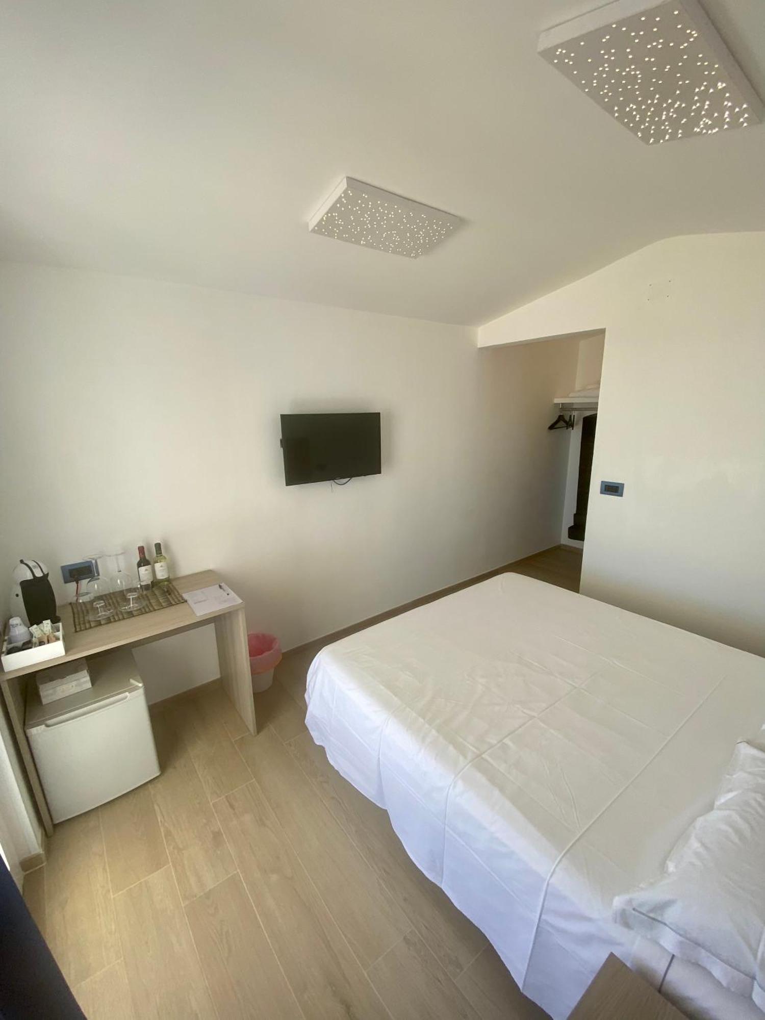 Marina Bay Beach Hotel Peschici Dış mekan fotoğraf