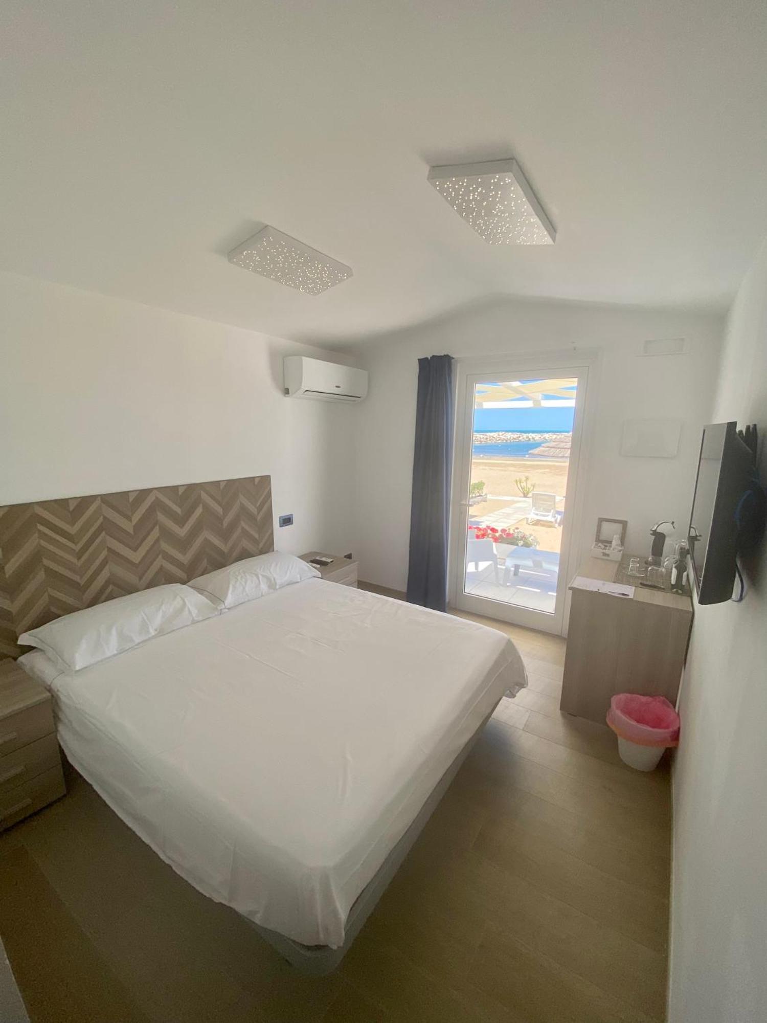 Marina Bay Beach Hotel Peschici Dış mekan fotoğraf